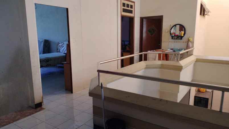 dijual rumah darmo permai selatan