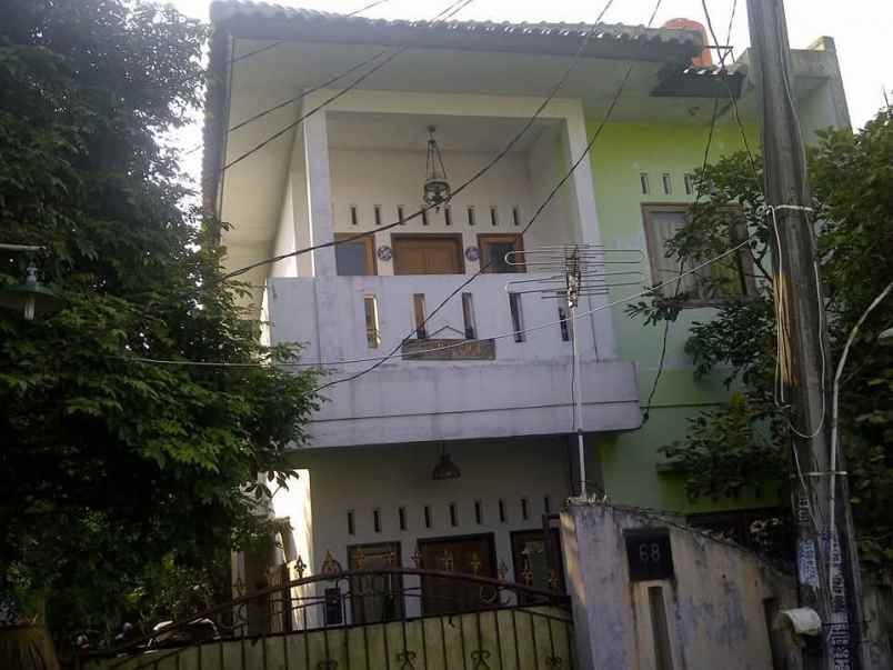 dijual rumah depok