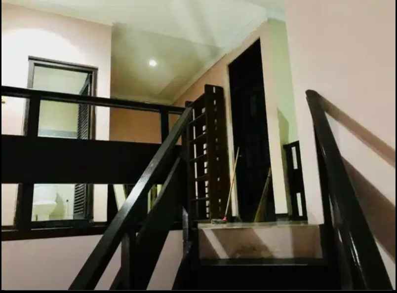 dijual rumah di galaxy blok terdepan 100 bebas banjir