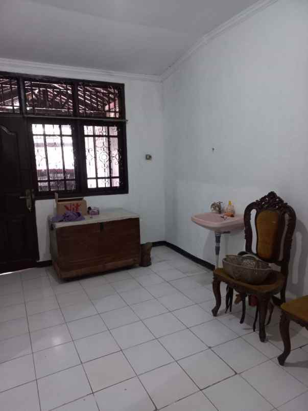 dijual rumah di jatibening estate