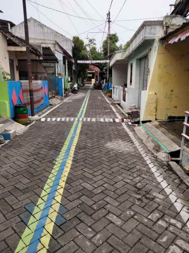 dijual rumah di jl banteng semarang