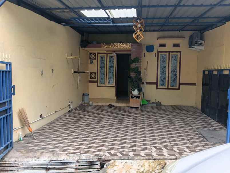 dijual rumah di krawon bangetayu semarang