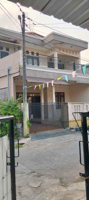dijual rumah di perum jati indah banyumanik semarang