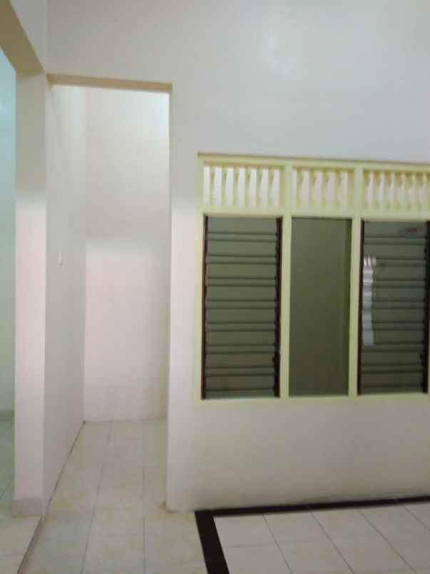 dijual rumah di sendang mulyo semarang