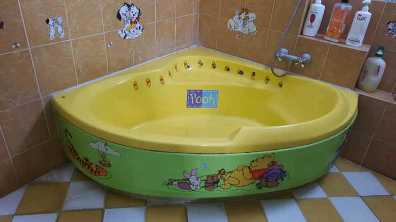 dijual rumah di taman ratu