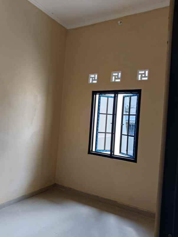 dijual rumah di wonomulyo barat bpd semarang