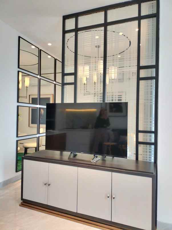 dijual rumah dian istana