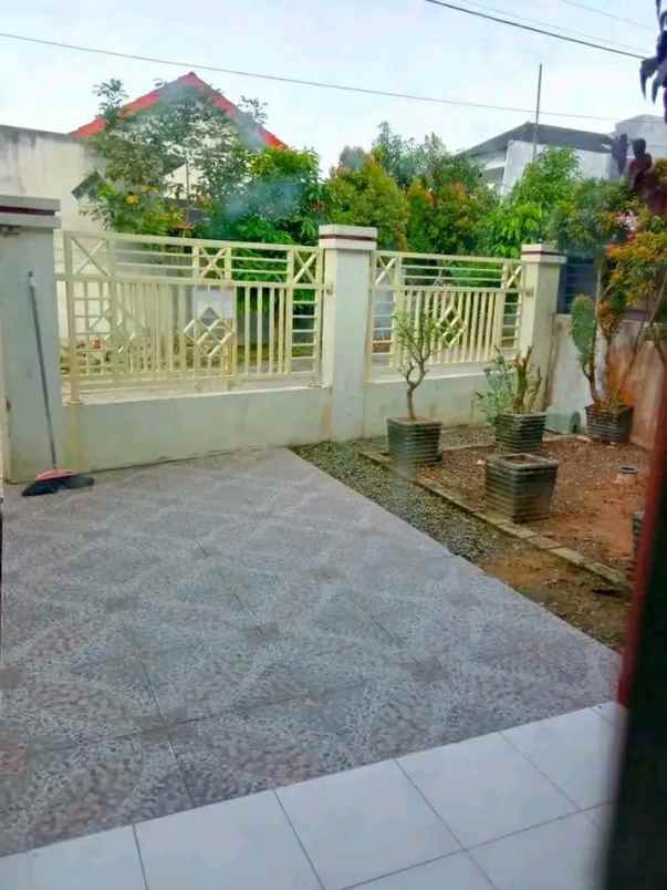 dijual rumah dijual rumah di jl kh