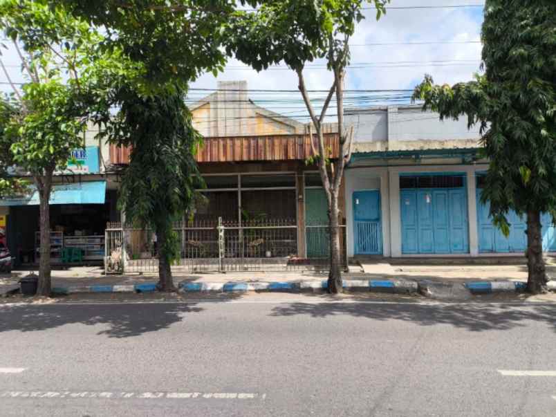 dijual rumah diponegoro