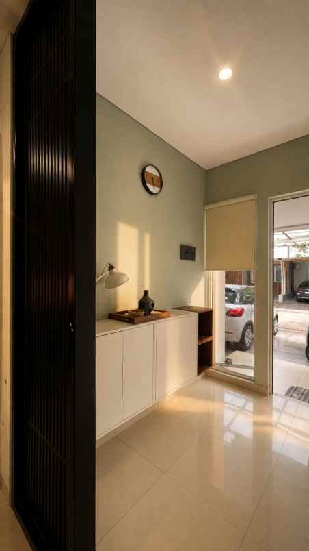 dijual rumah discovery bintaro