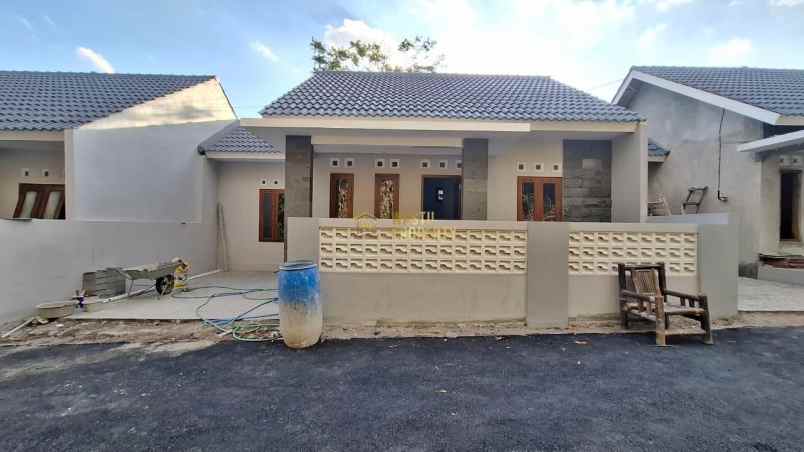 dijual rumah donoharjo