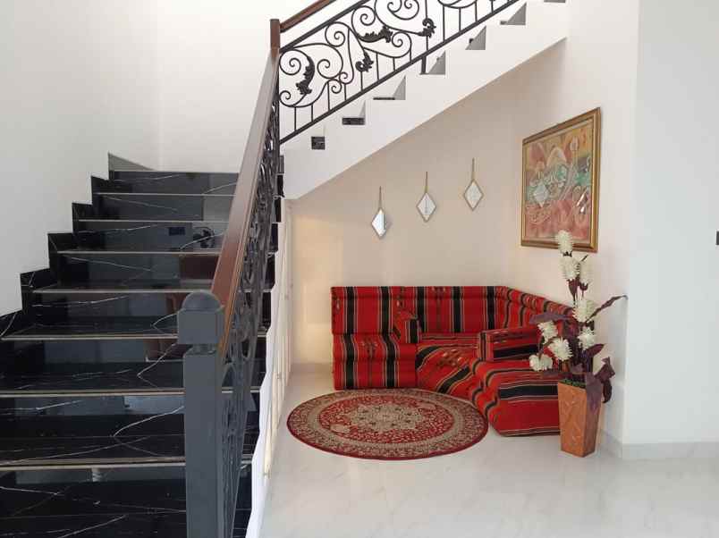 dijual rumah duren sawit