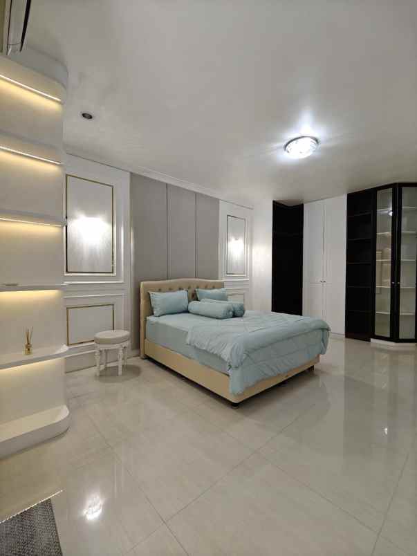 dijual rumah duren sawit