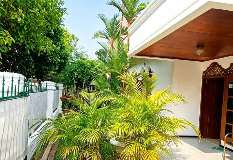 dijual rumah duren sawit