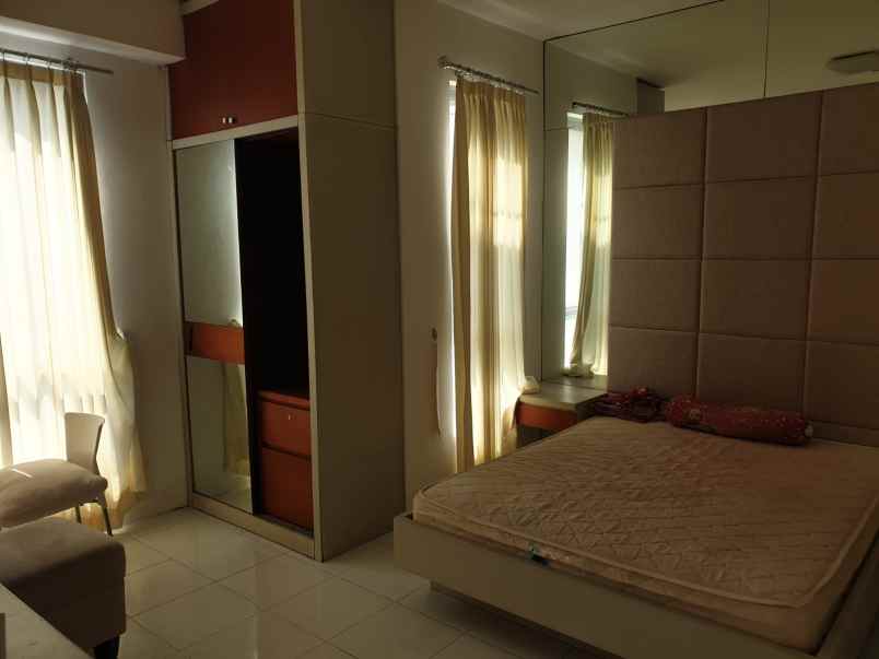 dijual rumah east coast