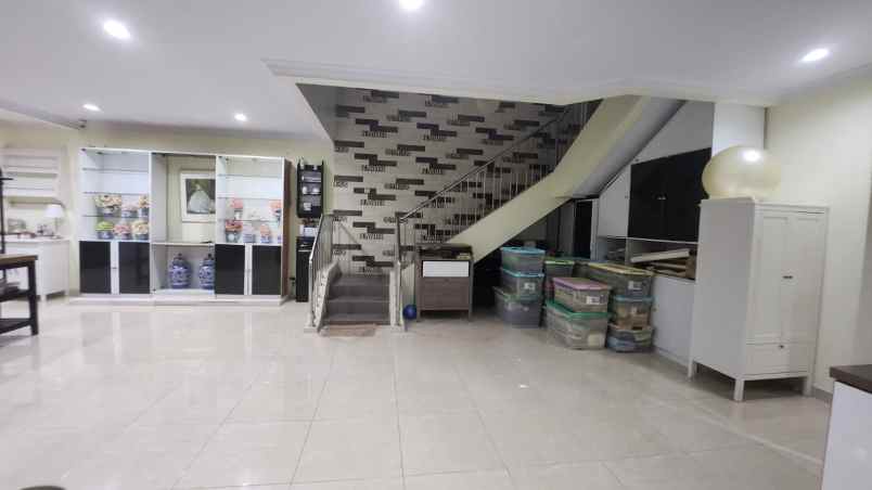 dijual rumah gading kirana kelapa gading