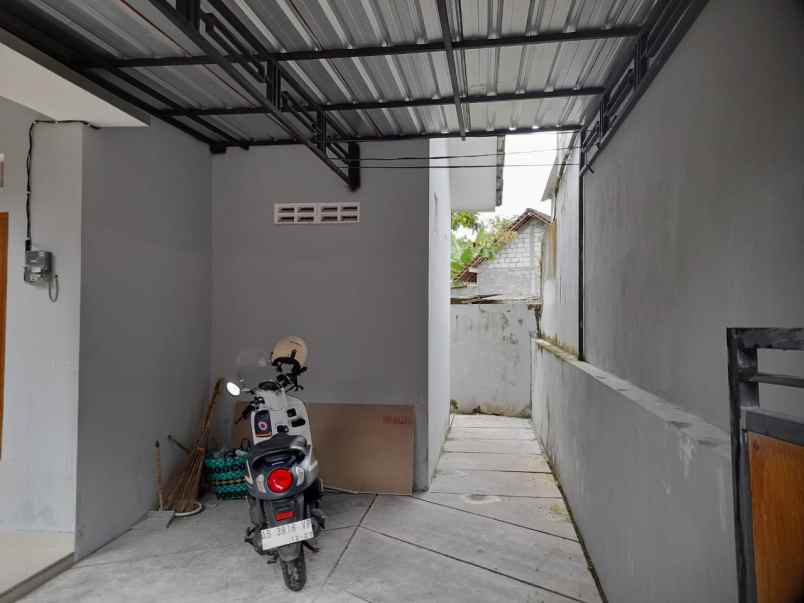 dijual rumah gamping