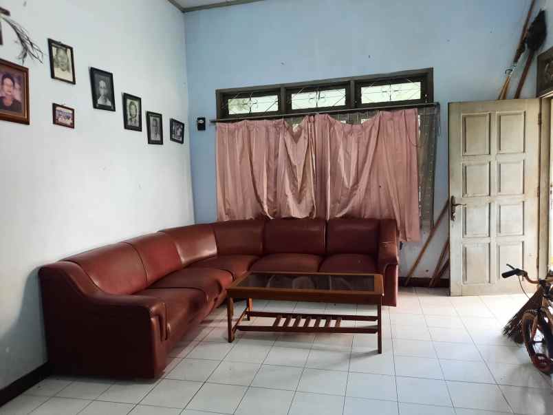 dijual rumah gang kenanga 13