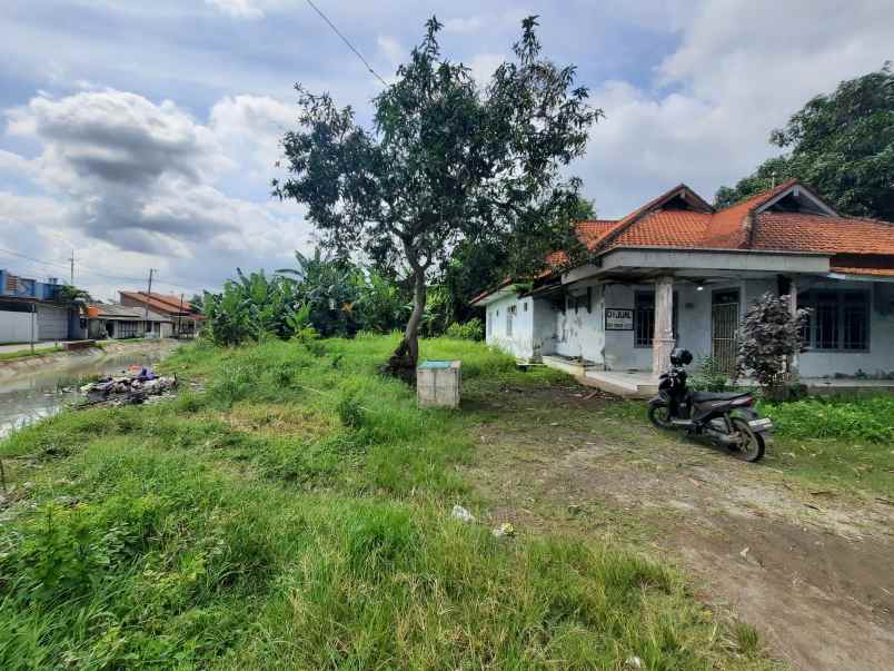 dijual rumah gang kenanga 13