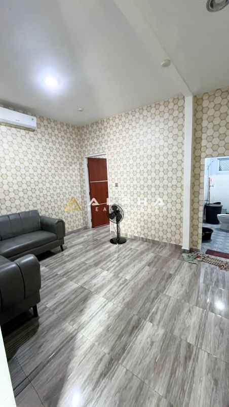 dijual rumah glory home