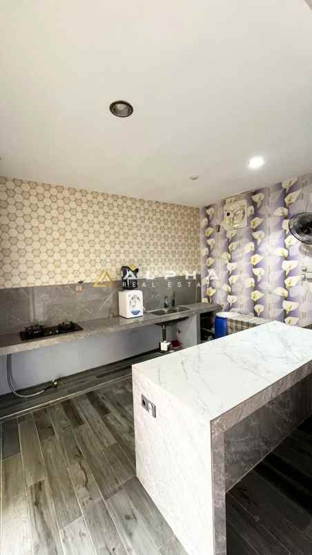 dijual rumah glory home