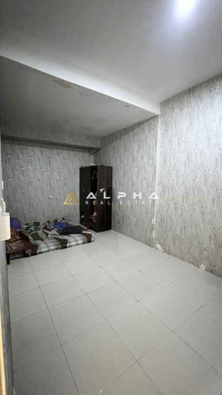 dijual rumah glory home