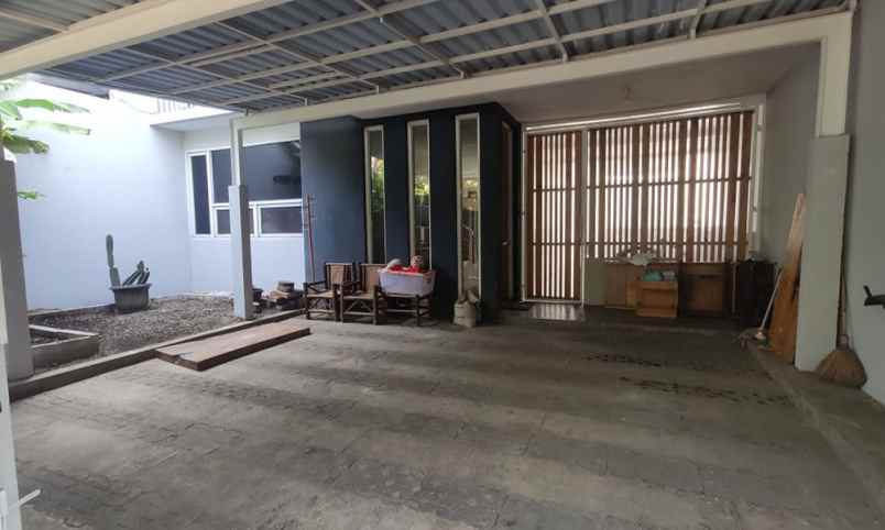 dijual rumah golf raya