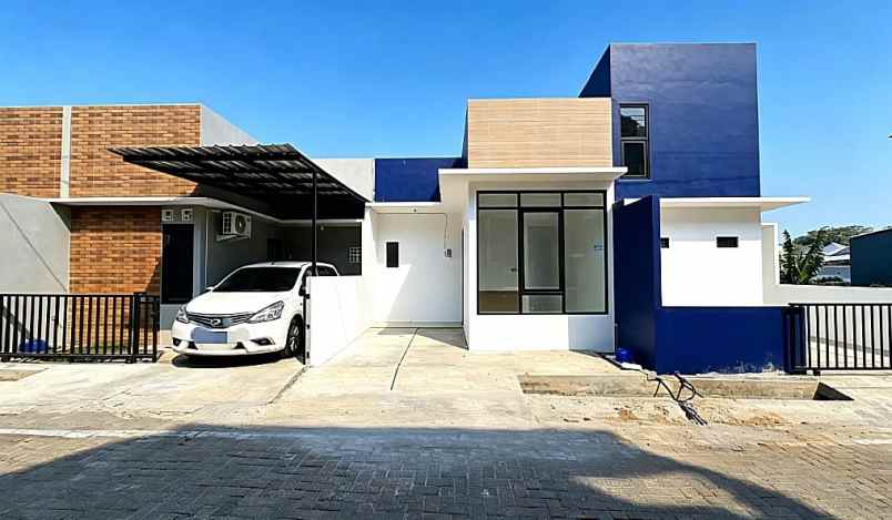dijual rumah grafika banyumanik semarang