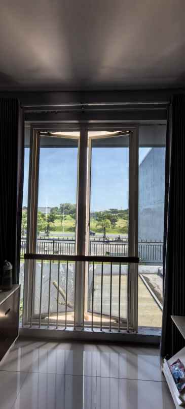 dijual rumah greenhill citraland