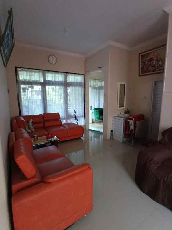 dijual rumah griya purwa asri