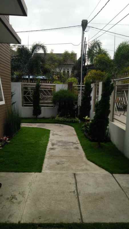 dijual rumah hook luas di margahayu raya bandung