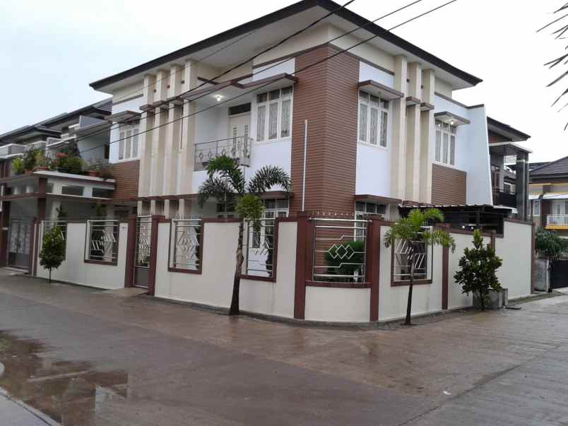 dijual rumah hook luas di margahayu raya bandung