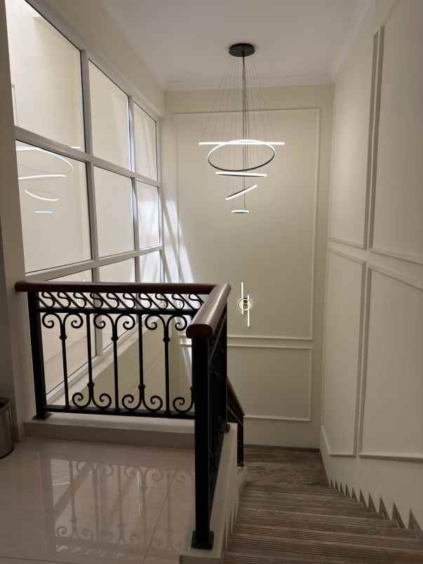 dijual rumah imperial golf pakuwon indah