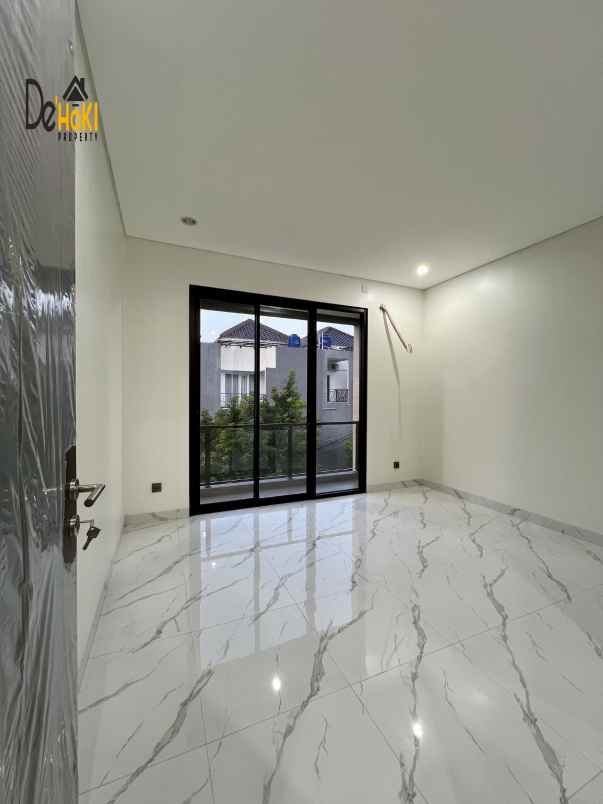 dijual rumah jagakarsa jakarta selatan