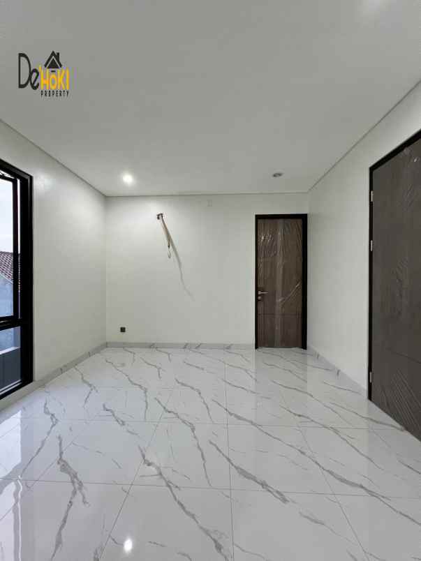 dijual rumah jagakarsa jakarta selatan