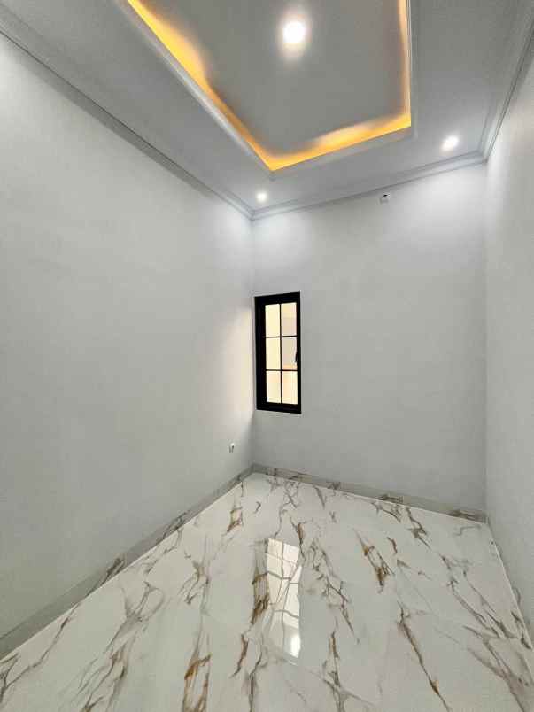 dijual rumah jagakarsa jakarta selatan