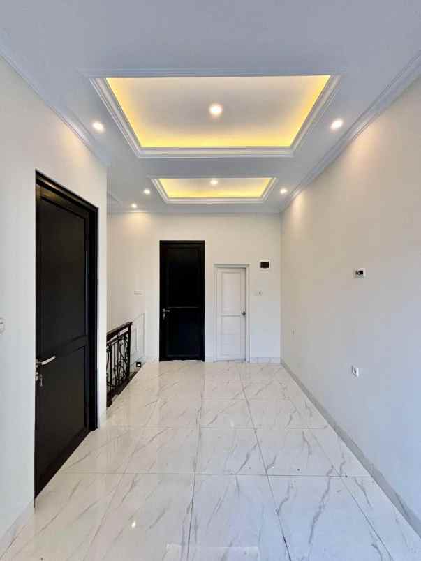 dijual rumah jagakarsa jakarta selatan