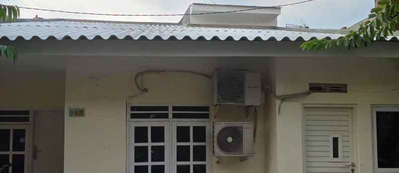 dijual rumah jalan ahmad yani gayungan