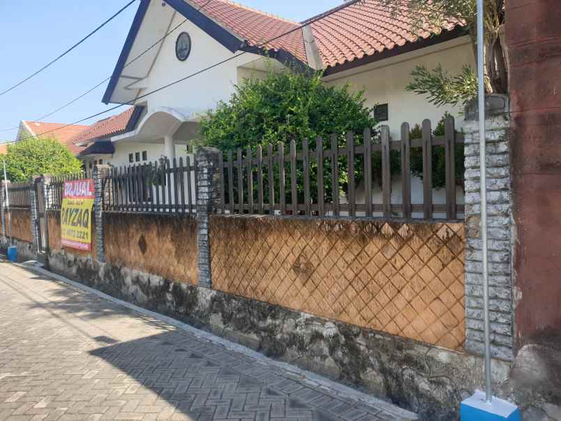 dijual rumah jalan anjasmoro pasuruan
