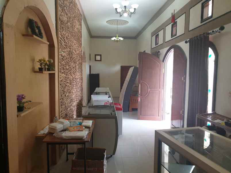 dijual rumah jalan anjasmoro pasuruan