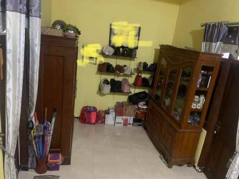 dijual rumah jalan bondowoso
