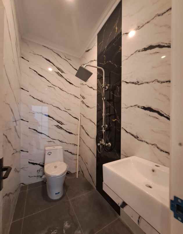 dijual rumah jalan kahfi 2 jagakarsa