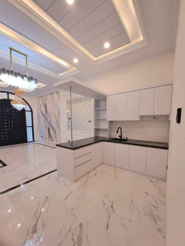 dijual rumah jalan kahfi 2 jagakarsa