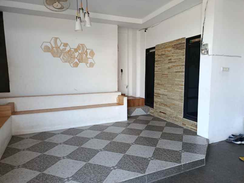 dijual rumah jalan karet komp villa d