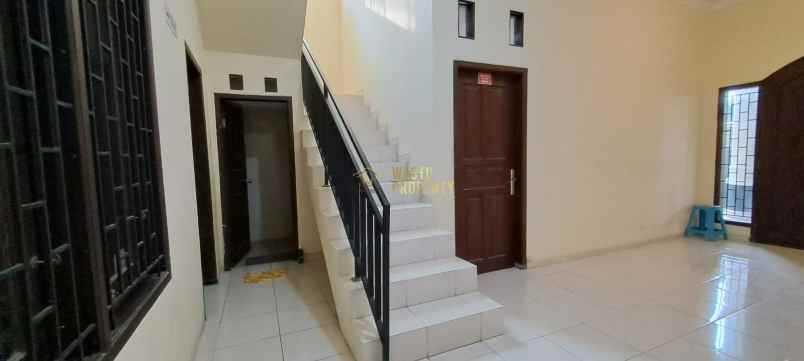 dijual rumah jalan palagan km 8 5