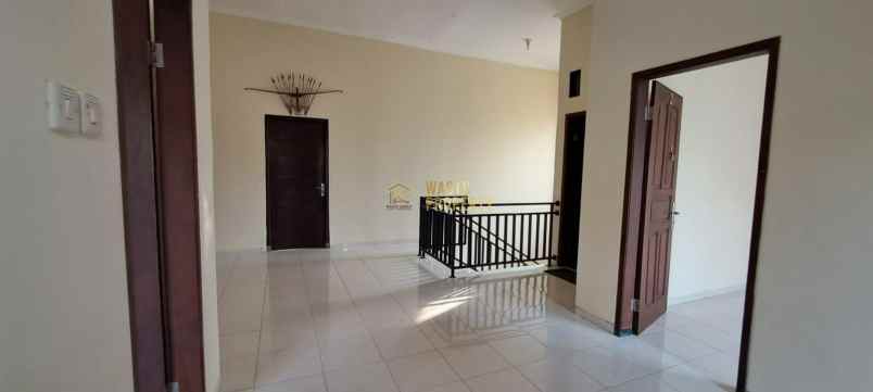dijual rumah jalan palagan km 8 5