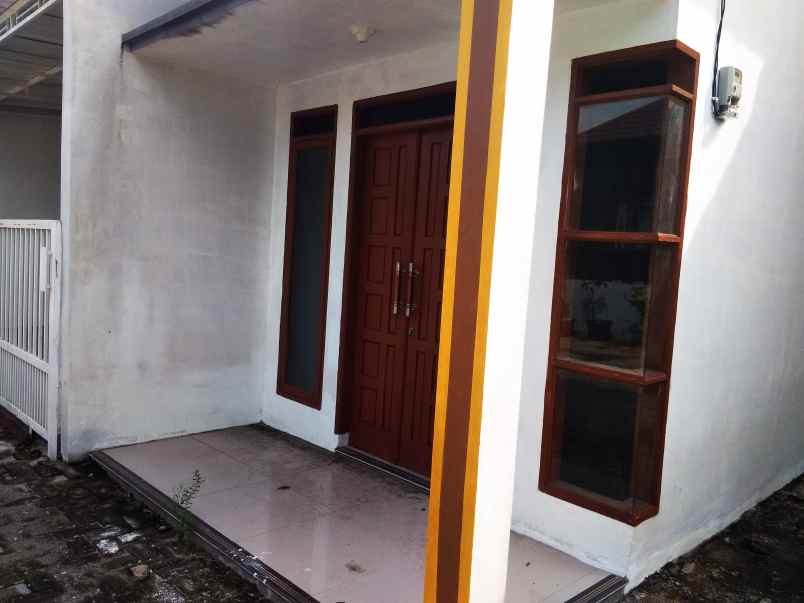 dijual rumah jalan pembinaan hulu laut