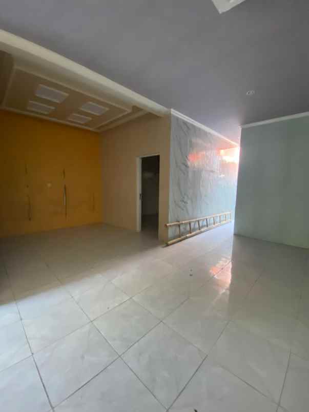 dijual rumah jalan samarinda sayap