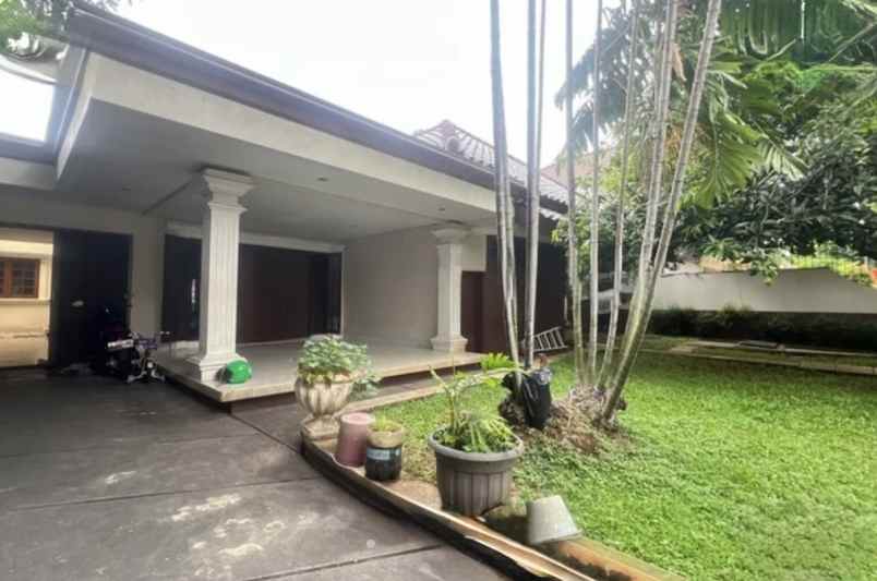 dijual rumah jalan sukabumi