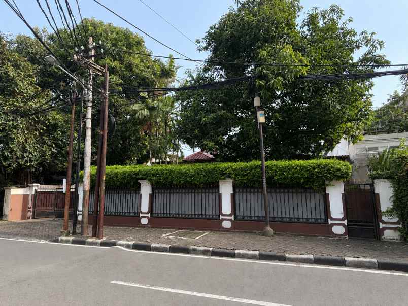 dijual rumah jalan sukabumi